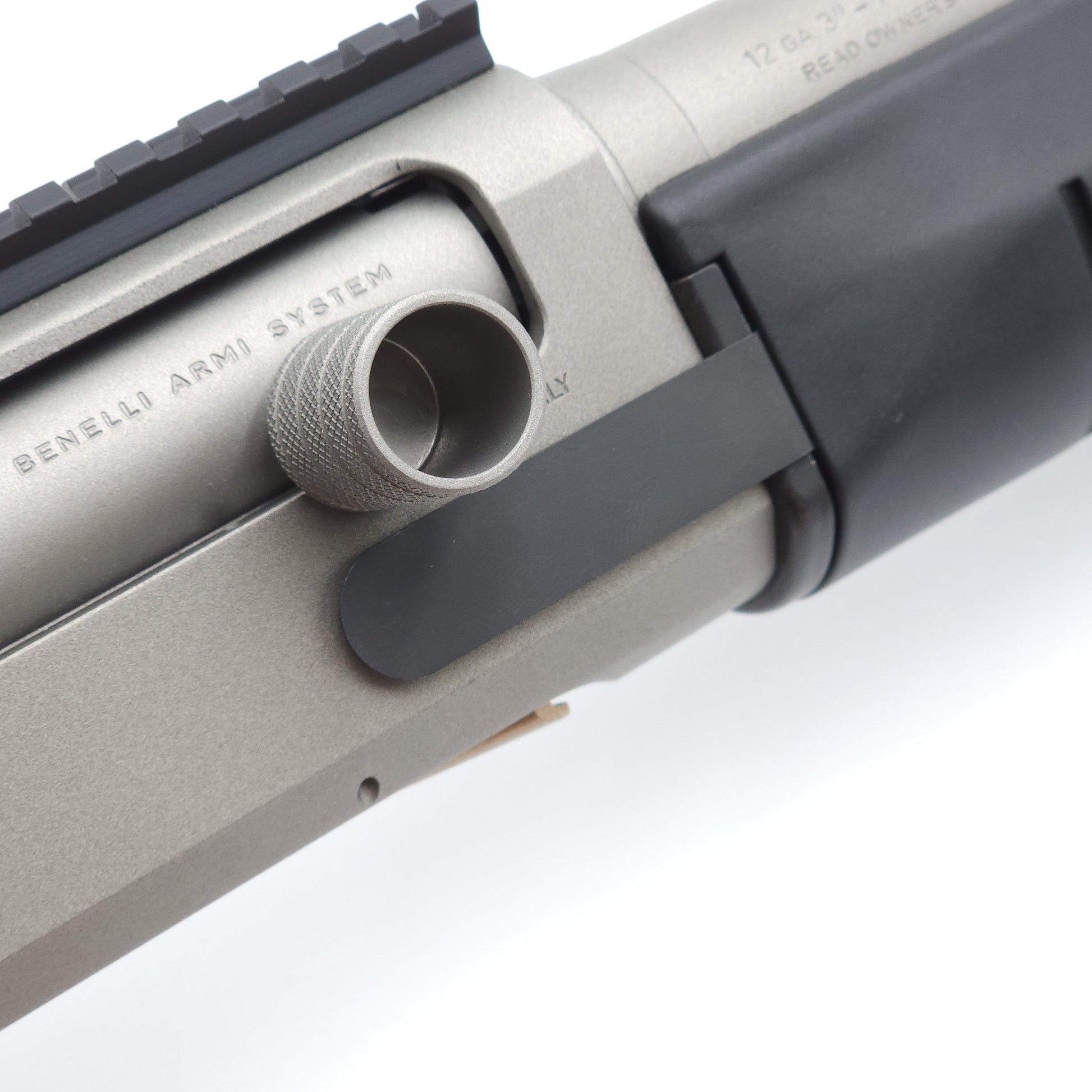 Benelli M4 Bolt Release on H2O